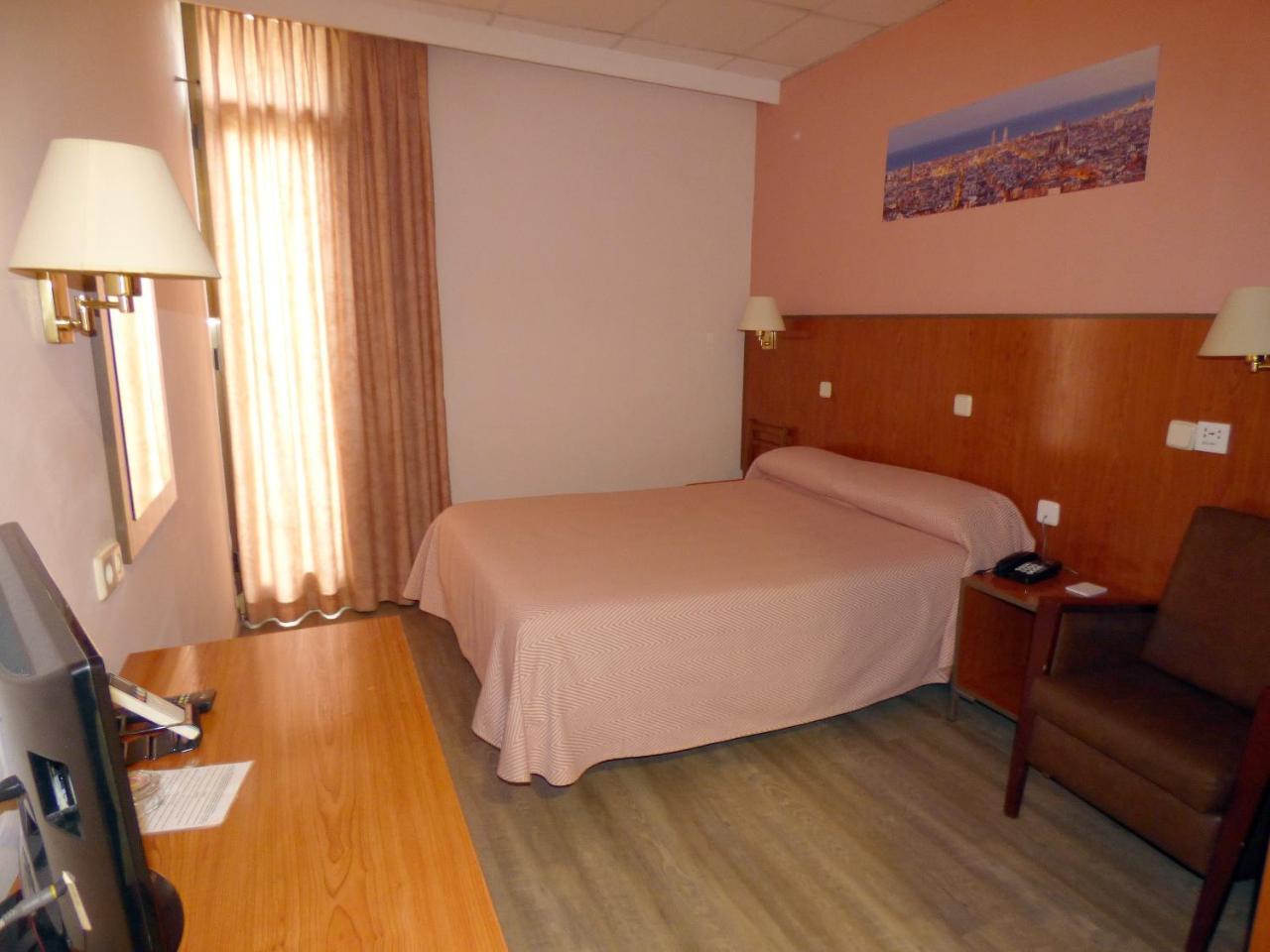 Double Room Bathroom
